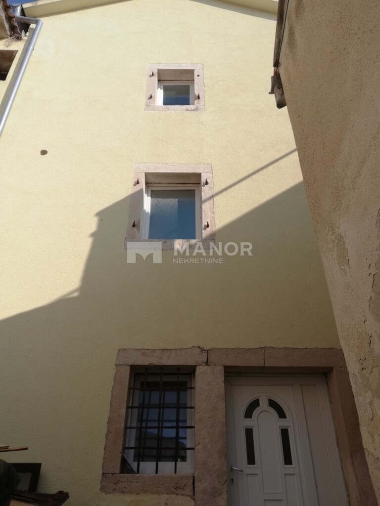 Image 5923366 - 9