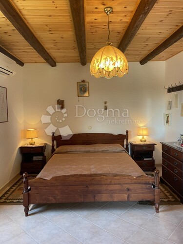 Thumbnail 5928772 - 8