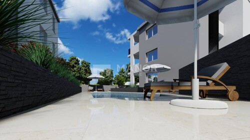 Thumbnail 5929957 - 4