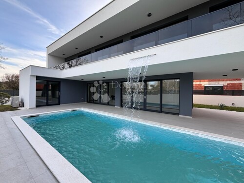 Thumbnail 5930690 - 2