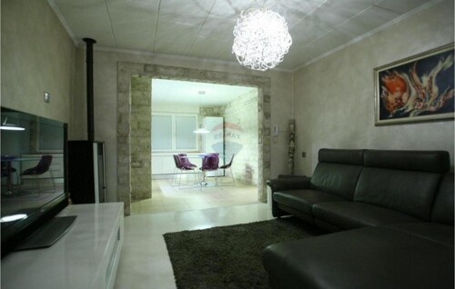 Thumbnail 5933163 - 10
