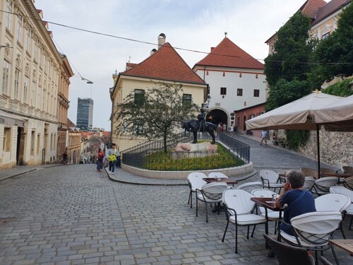 Stan: Zagreb, Centar, Radićeva, 2 kat, 37 m2, 1-sob, novouređen
