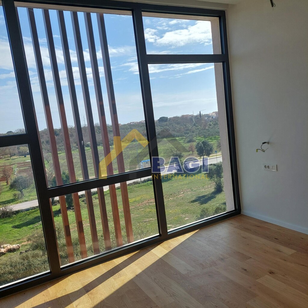 Image 5937425 - 6