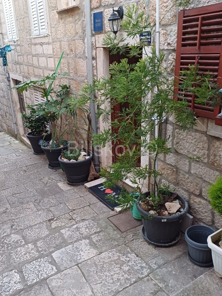 Image 5937708 - 7