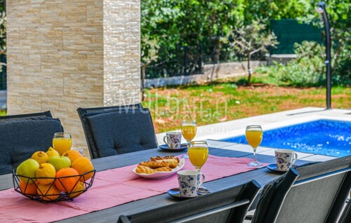 Thumbnail 5937871 - 9