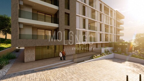 Thumbnail 5937945 - 2