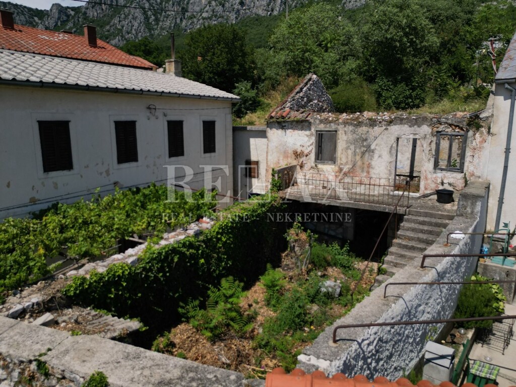 Image 5937968 - 4