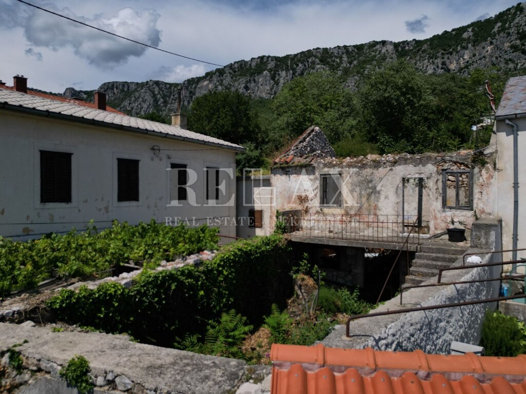 Image 5937968 - 9