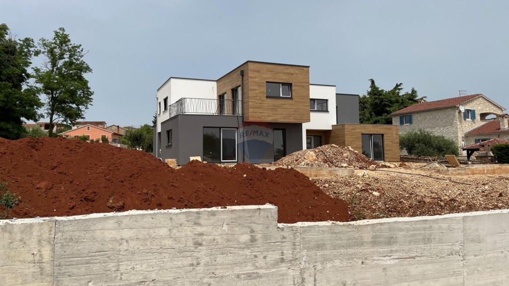 Image 5938355 - 9