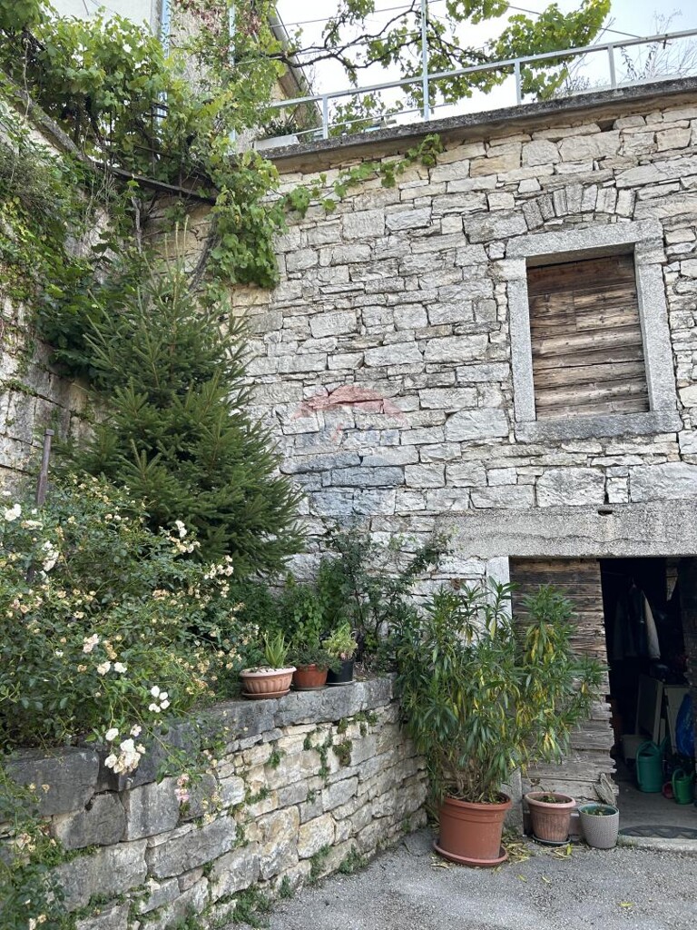 Image 5938375 - 3