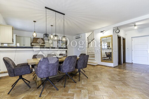 Thumbnail 5939099 - 12