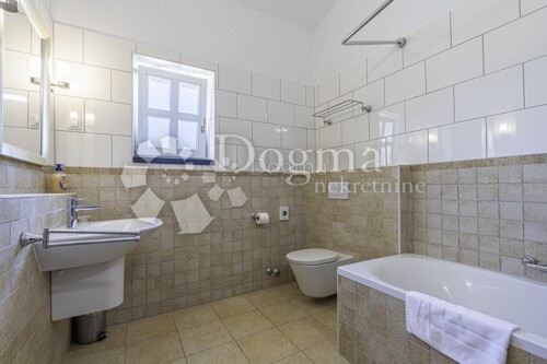 Thumbnail 5939099 - 22