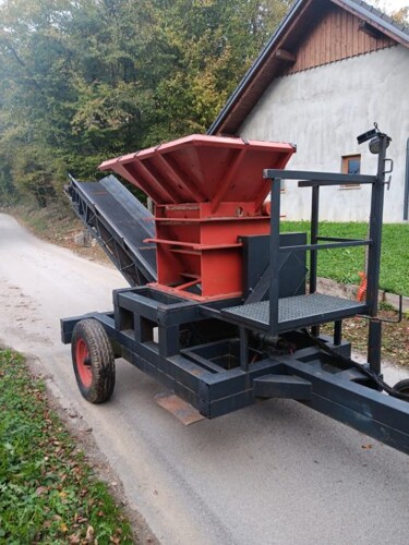 Drobilica za kamen priklop na traktor