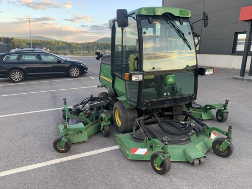 Traktorska kosilica John Deere 1600 4x4 malčer