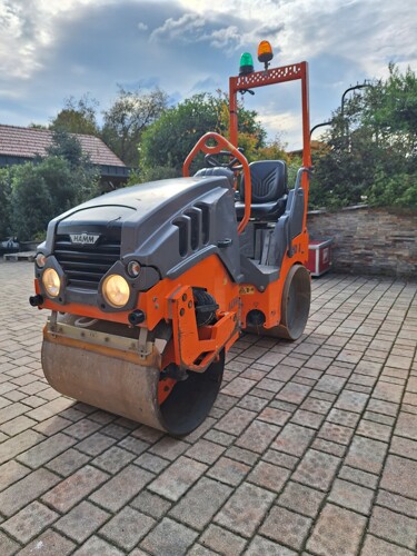 Valjak Hamm HD12VV bager demper traktorska kosilica 4x4