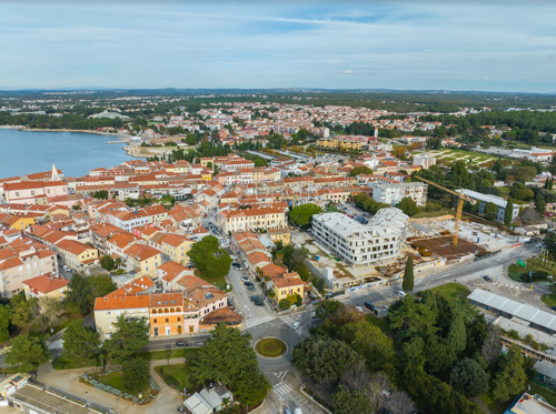 Thumbnail 5940834 - 4