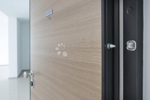 Thumbnail 5940834 - 20