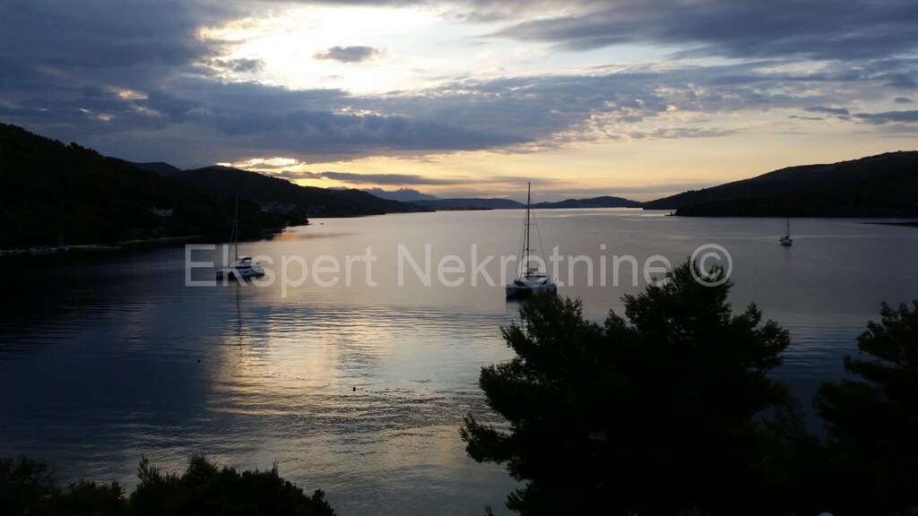 Image 5941802 - 8