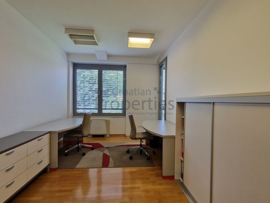 Image 5941814 - 8