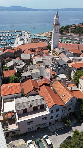 Ekskluziva!!! Kuća u centru grada
