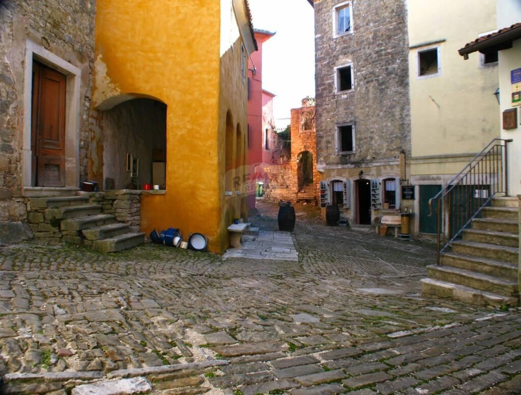 Image 5944536 - 6