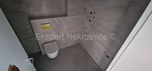 Thumbnail 5945242 - 7