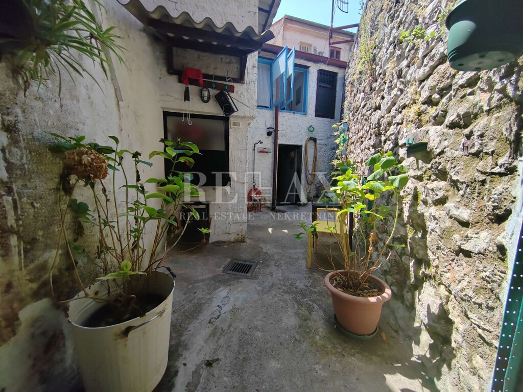Image 5945287 - 19