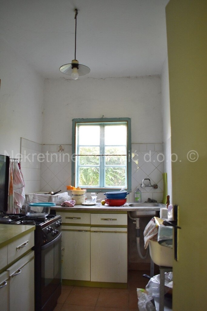 Image 5946076 - 8