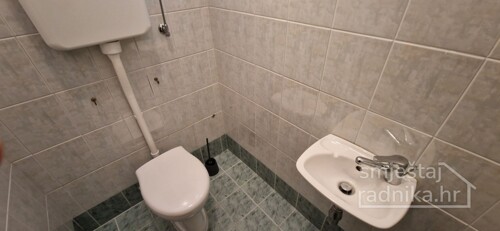 Thumbnail 5946470 - 18