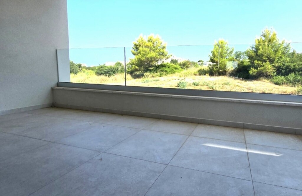 Image 5947242 - 8
