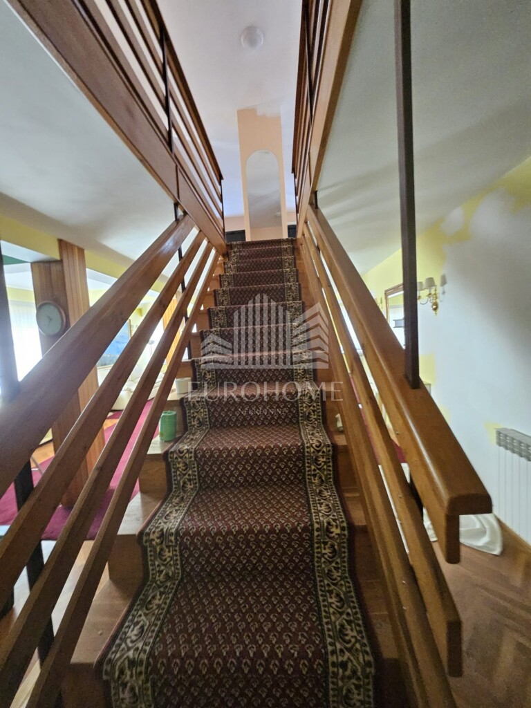 Image 5949485 - 11