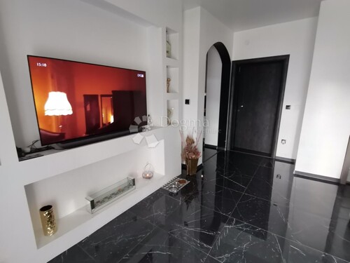 Thumbnail 5950337 - 17