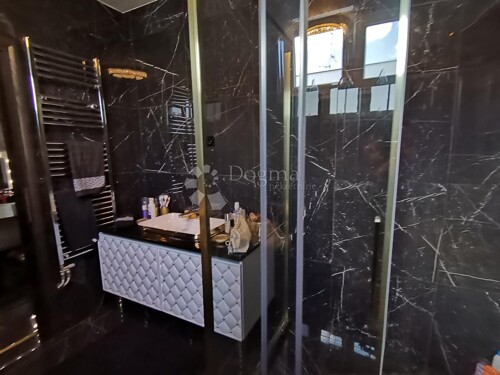 Thumbnail 5950337 - 14