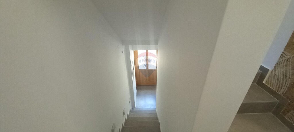 Image 5952039 - 7