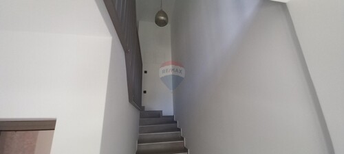 Thumbnail 5952039 - 10