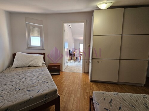 Thumbnail 5960086 - 8