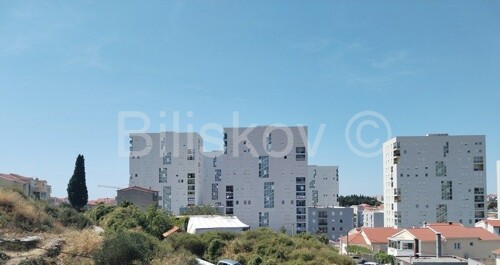 Thumbnail 5960118 - 1
