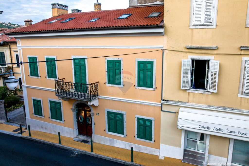 Image 6056472 - 1
