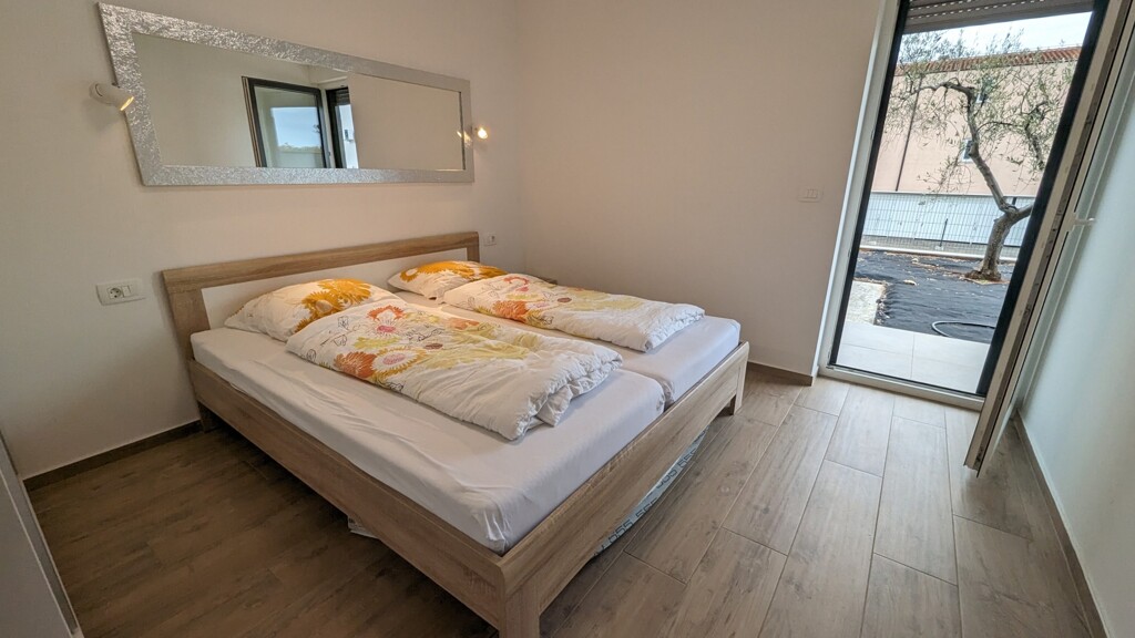 Image 6056740 - 8