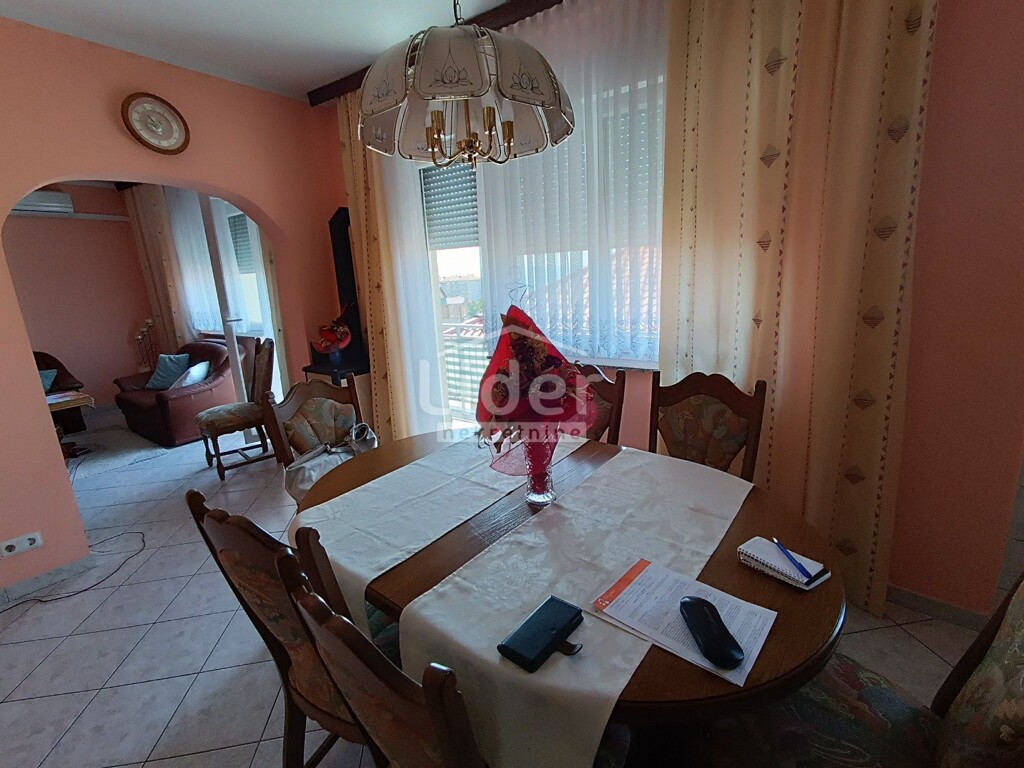 Image 6061948 - 6