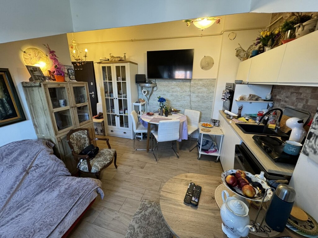 Image 6062315 - 2