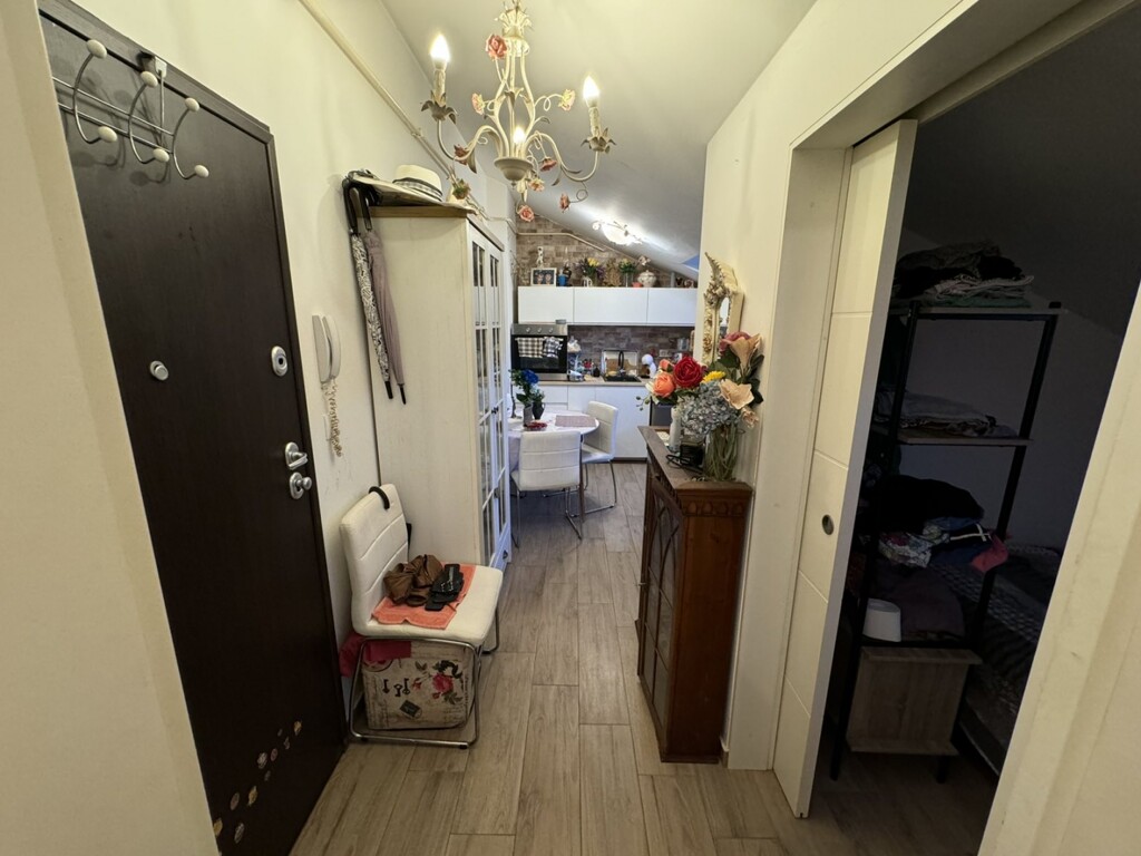 Image 6062315 - 7