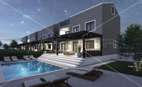 Thumbnail 6062811 - 5