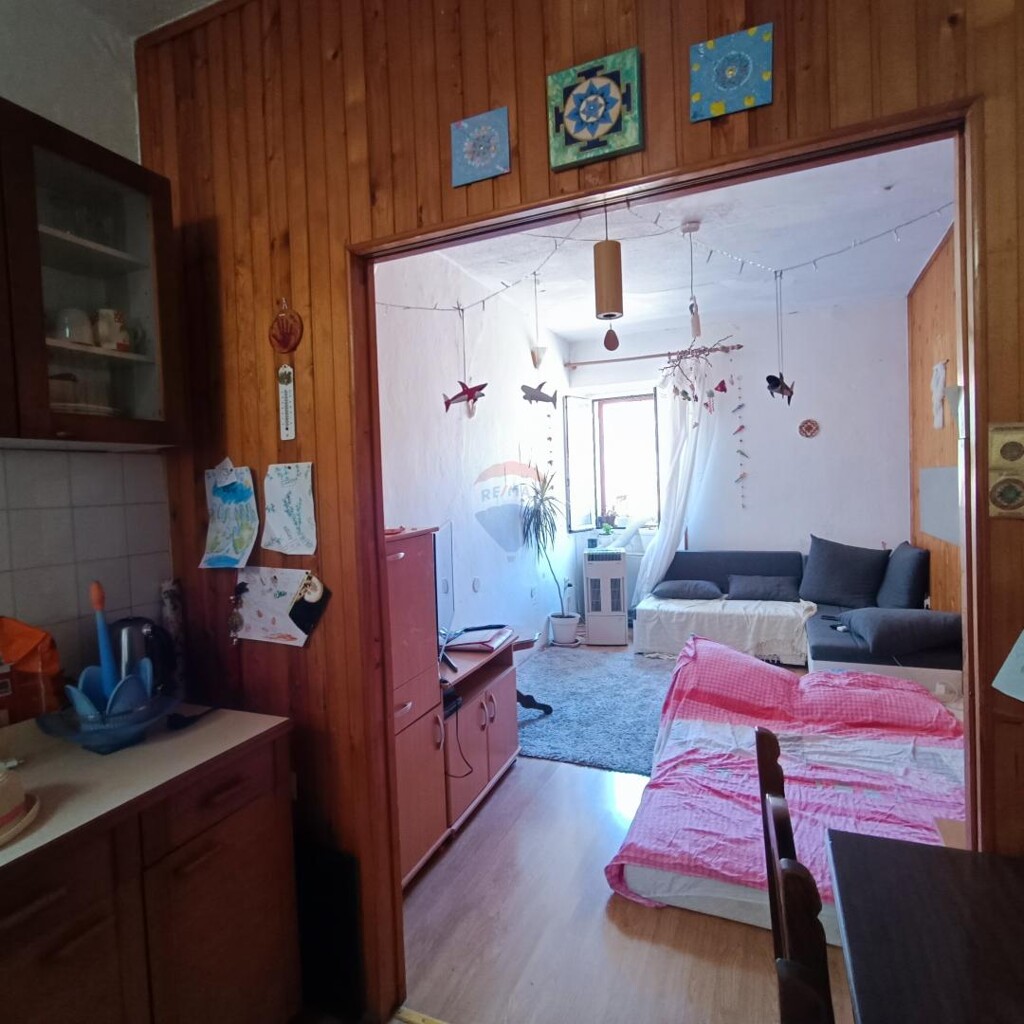 Image 6062832 - 10