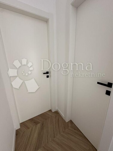 Thumbnail 6063441 - 7