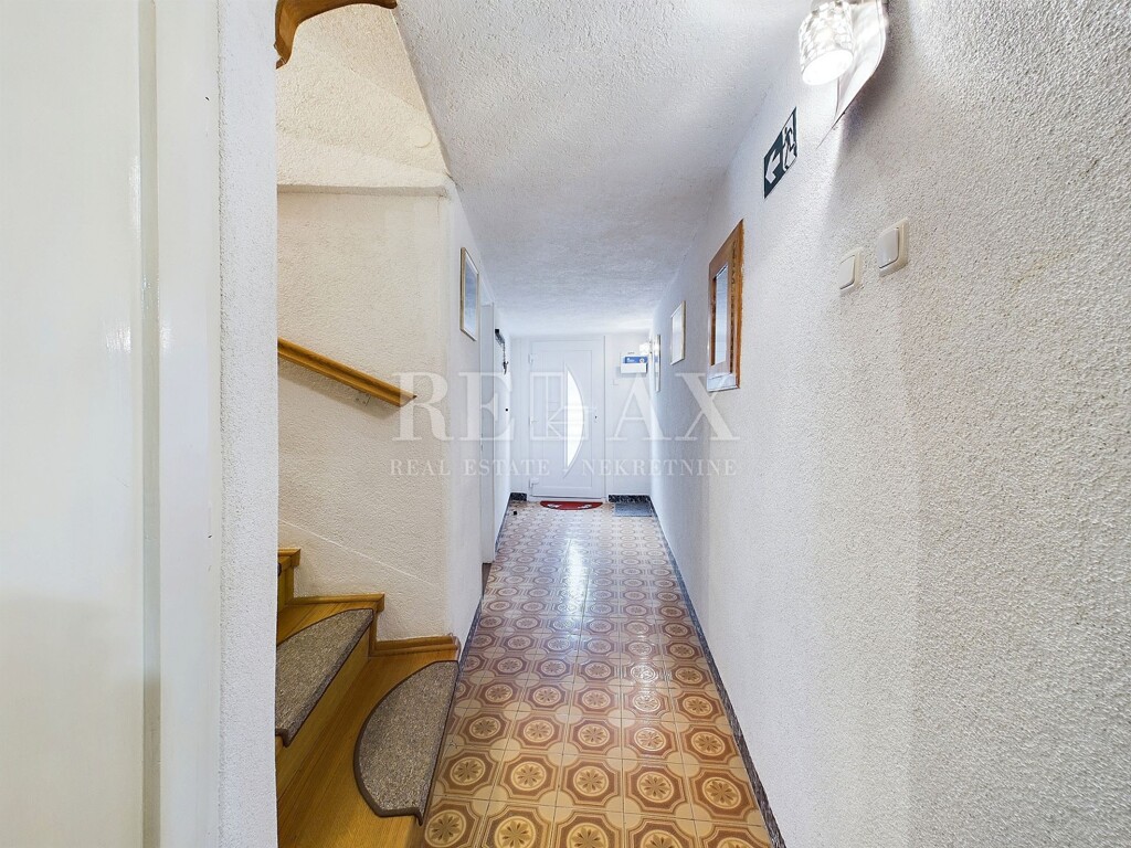 Image 6063493 - 2