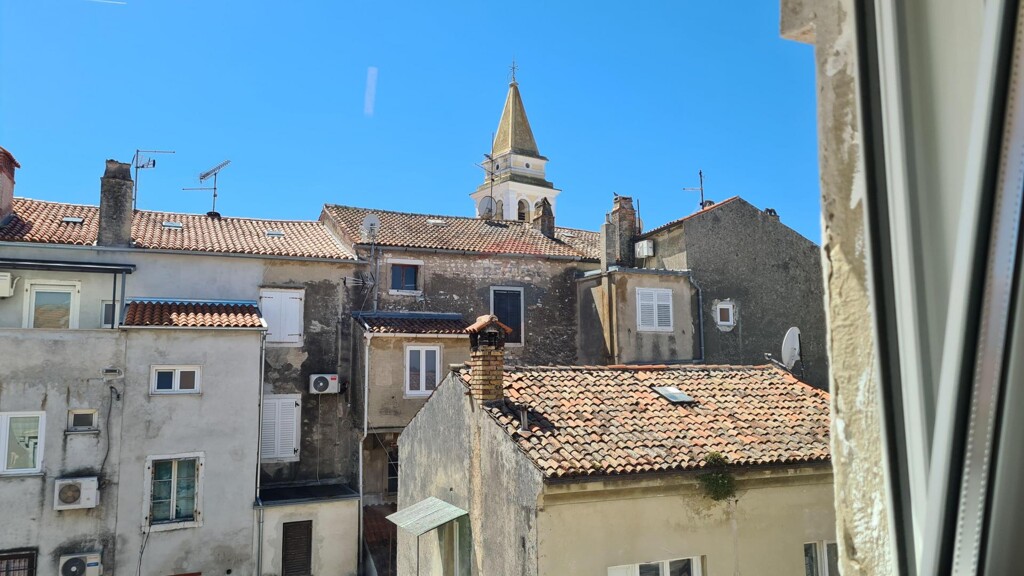 Image 6063522 - 11