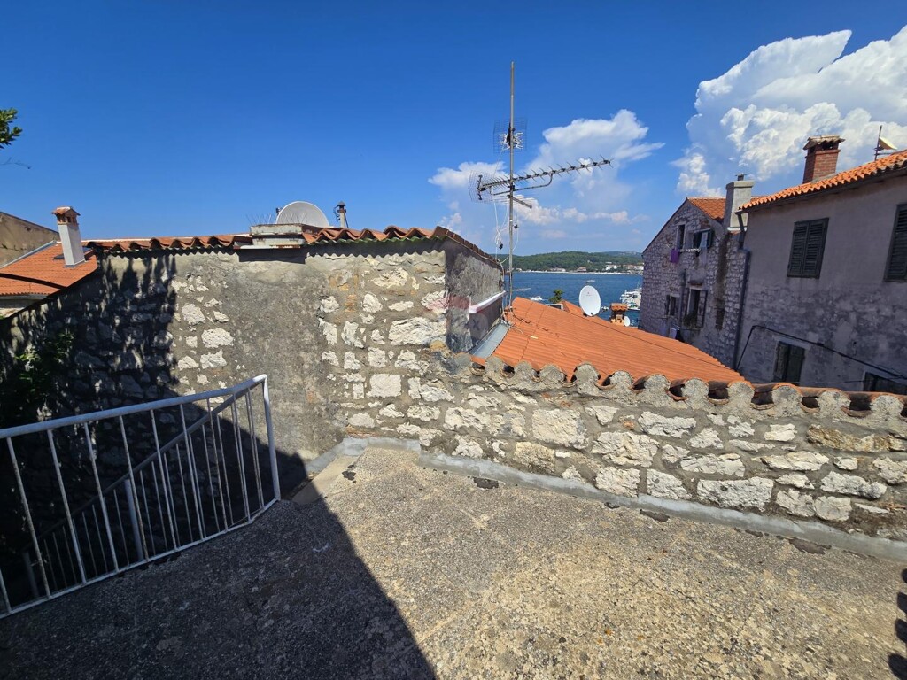 Image 6064808 - 4