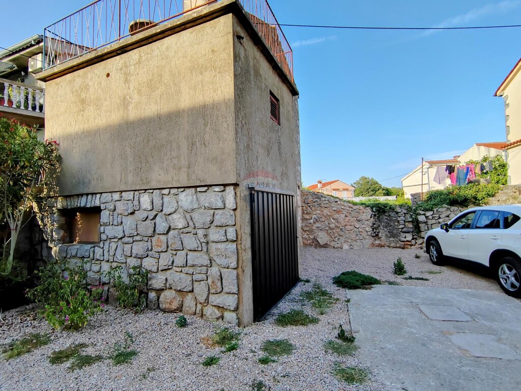 Image 6066515 - 4