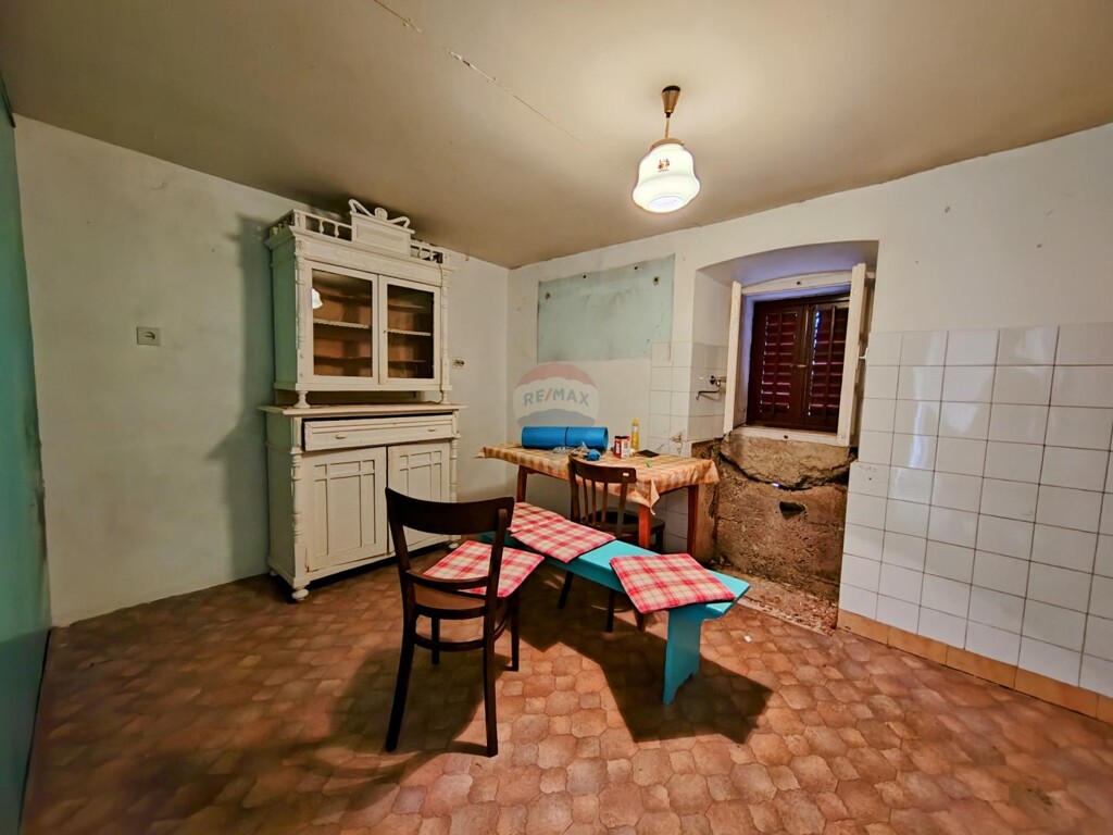 Image 6066515 - 7